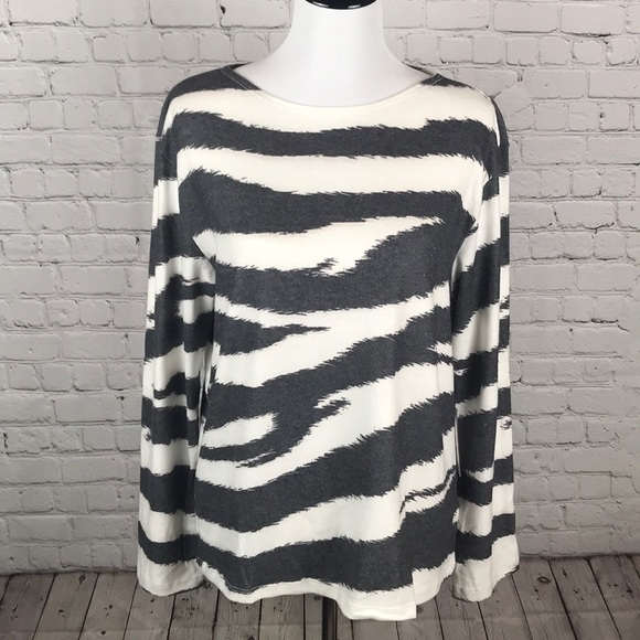 Size Medium Zebra striped long sleeve - Picture 2 of 3
